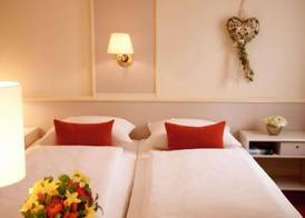 Hotel Dein Franz - Bistro, Kaffeebar & Outdoor-Lounge - 3