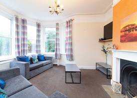 Thornbury Guest House Room 3 4