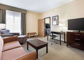 Best Western Plus Howe Inn 5