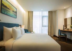 Maximilan Danang Beach Hotel 4