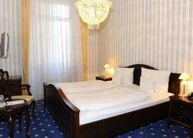 HELIOPARK Bad Hotel Zum Hirsch 2