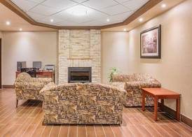Comfort Inn & Suites University 3