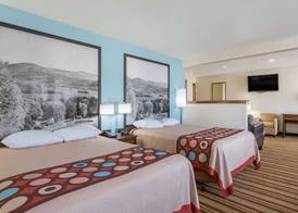 Super 8 by Wyndham Danville VA 5