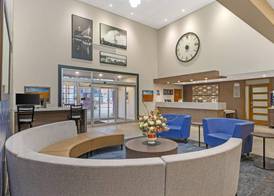 Best Western Plus Pembina Inn & Suites 4