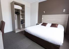 Logis Hotel Du Chateau 4