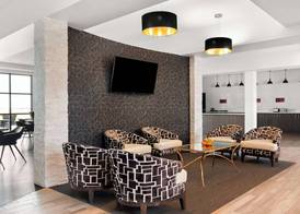 Best Western Plus Morden 2