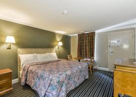 Wake Inn 5