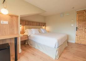 Hotel Bestprice Santillana 2