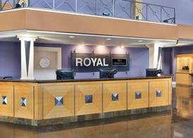 Royal Hotel Edmonton Airport Trademark Collection By Wyndham 5
