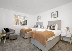 St Martins House Luxury Apts. Ruislip 5