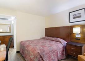 Rodeway Inn Greeley 4