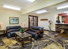 Super 8 by Wyndham Charles City 2