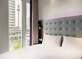Premier Inn Berlin Alexanderplatz 3
