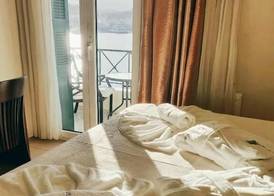 The Manessi City Boutique Hotel 5