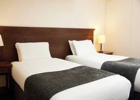 Kings Arms Hotel by Greene King Inns 3