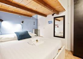GuestHost - Cosy Nest Isola District Heart 3