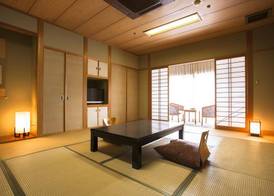 Tomiya 3