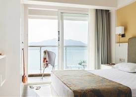 Maris Beach Hotel 4