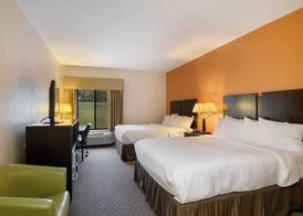 Antioch Hotel & Suites 5