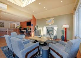 Best Western Plus Emerald Isle Hotel 5