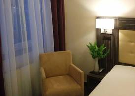 Hotel Famosa 4