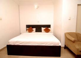 Silverland Hotel and Suites 3