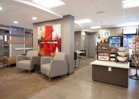 Coast Calgary Downtown Hotel & Suites by APA 3