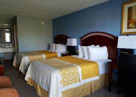 Days Inn by Wyndham Richmond 4
