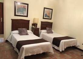 Hotel Suís 2