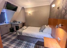 Quayside Hotel & Bar 2