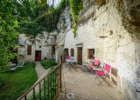 Logis Hotel Demeure de la Vignole et Spa 5