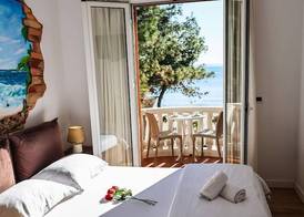 COSMO Beach Hotel 4