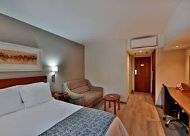 City Lodge Hotel Gqeberha 5
