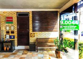 Economy Flat 3