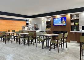 La Quinta Inn by Wyndham Huntsville Research Park 4