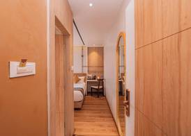 Hotel Vistara 5