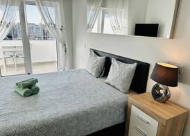 Studio apt with spectacular views of Lagos Marina 2