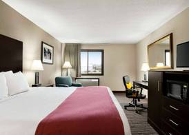 Baymont by Wyndham Sioux Falls West (67058) Sioux/ Near Airport 5