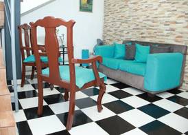 Aarony House 5