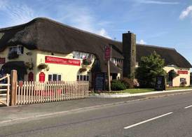 Greyhound Country Inn 3