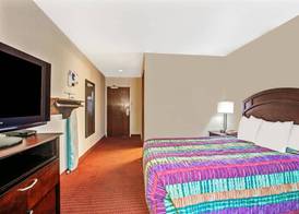 Days Inn by Wyndham Seattle Aurora 5