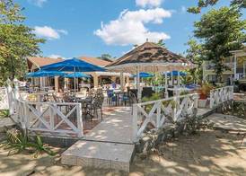 Merril's Beach Resort 5