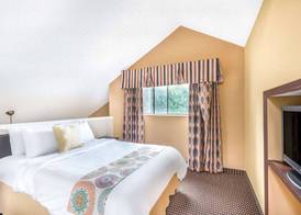 Hawthorn Extended Stay by Wyndham Dayton 3