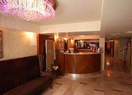 Royce Hotel 2