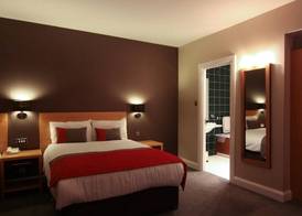 City Hotel 5