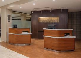 Courtyard by Marriott Portland Airport 2