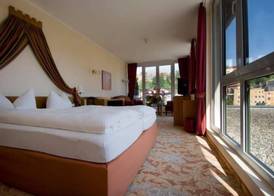 Hotel Burgblick, bei Burghausen 4