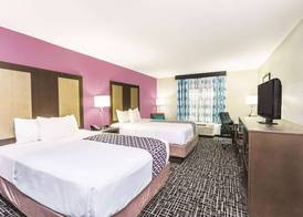 La Quinta by Wyndham Loudon 5