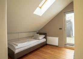 LUXURY CENTRAL DUPLEX WITH TERRACE 3