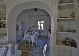 White Home by Mmega 5